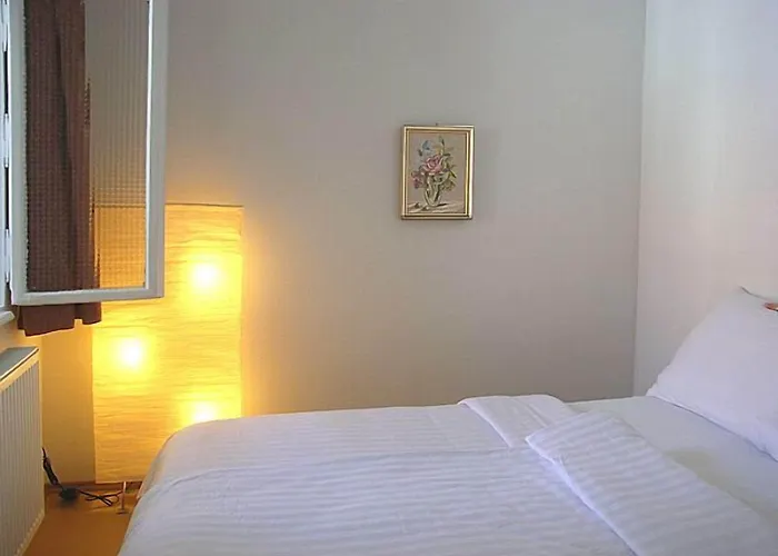 Haus Max شقة فندقية 3*