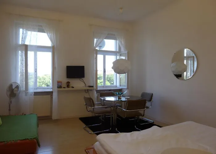 Aparthotel Haus Max 3*